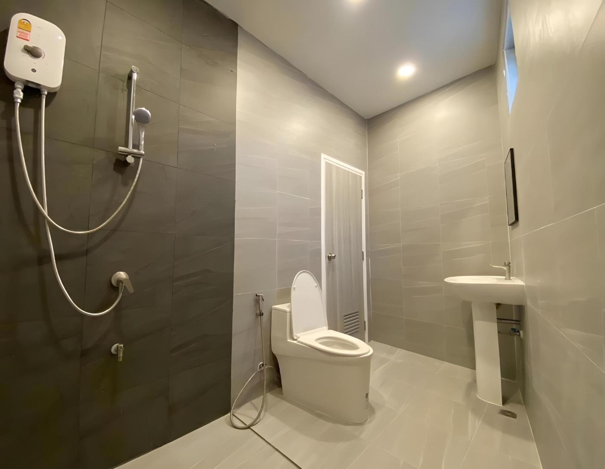 Hidden Dragon V Yaowarat Road Apartment Bangkok Exterior photo