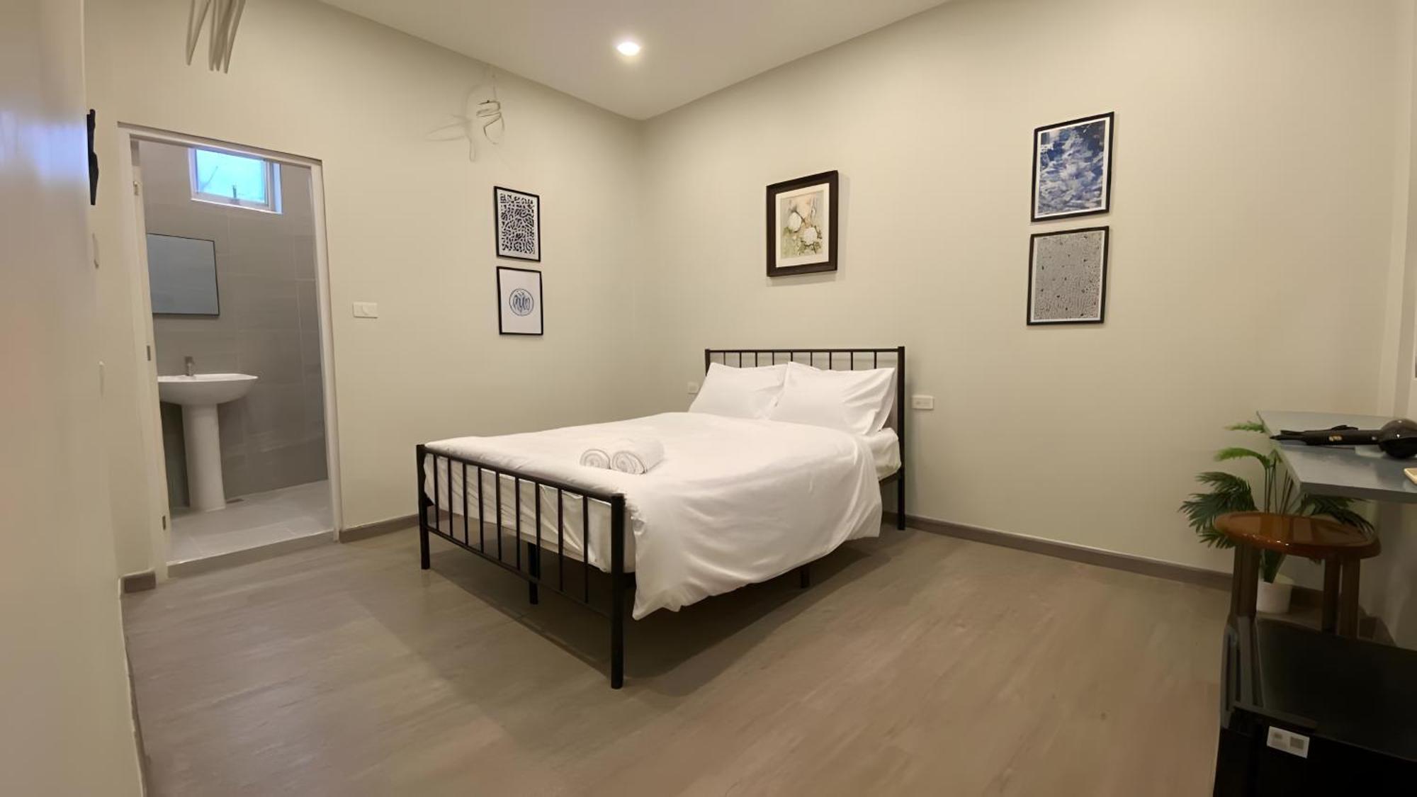 Hidden Dragon V Yaowarat Road Apartment Bangkok Exterior photo