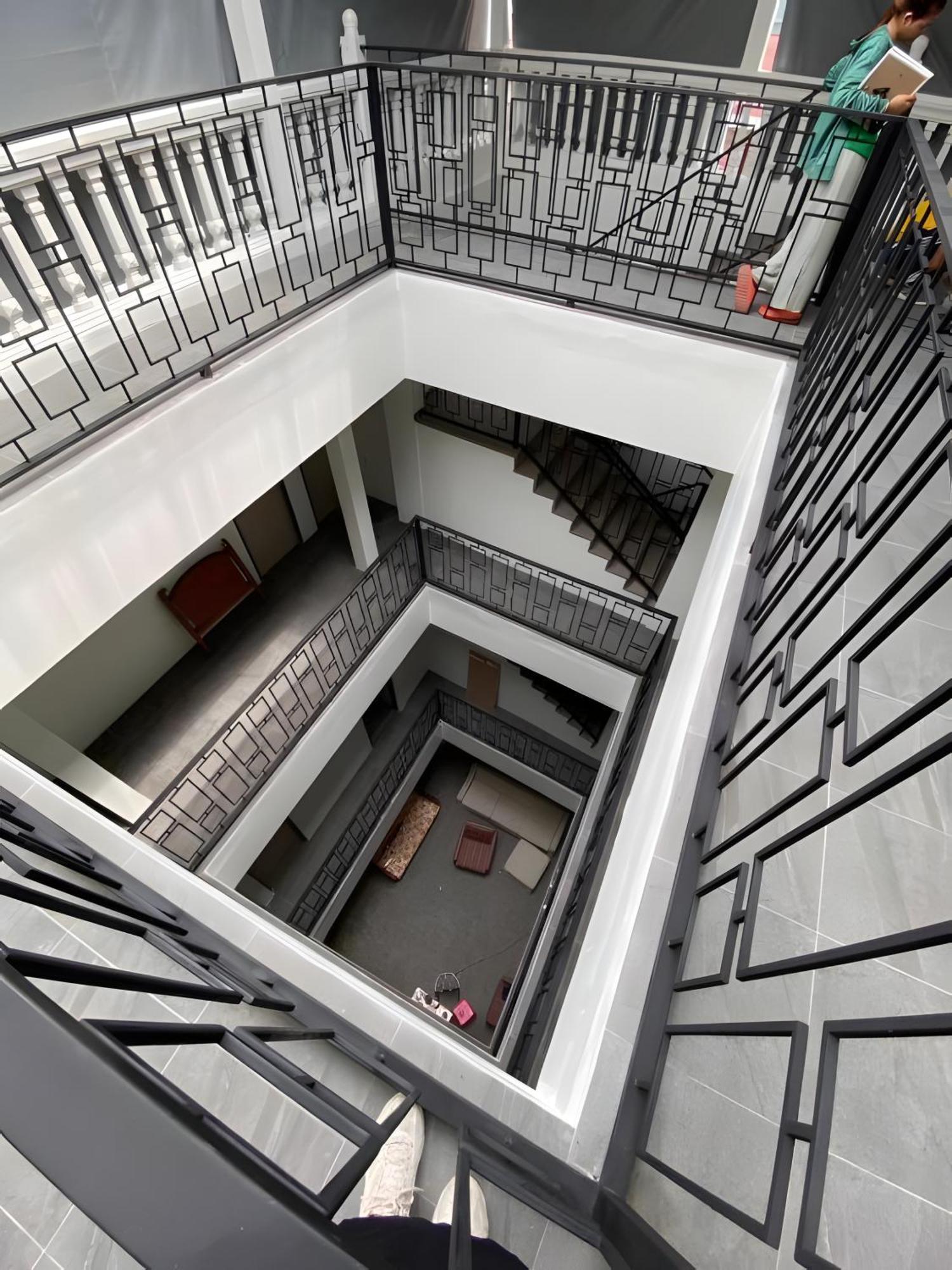 Hidden Dragon V Yaowarat Road Apartment Bangkok Exterior photo
